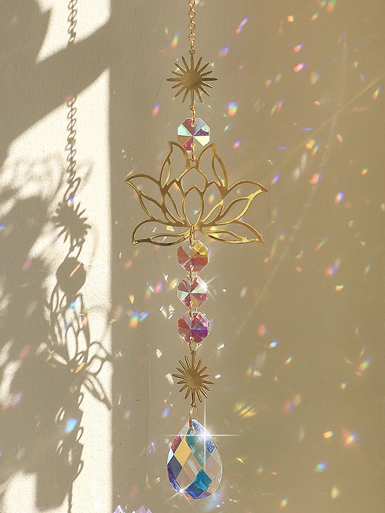Lucky Pendant Miru World